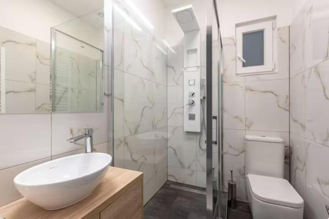Luxurious Studio Located In The Heart Of Budapest Exterior photo